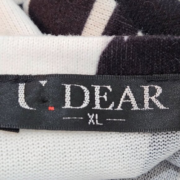 Vintage Poncho XL Y2k Mod Faux Suede Fringe Woman Graphic B&W Artsy Art To Wear - Picture 8 of 10